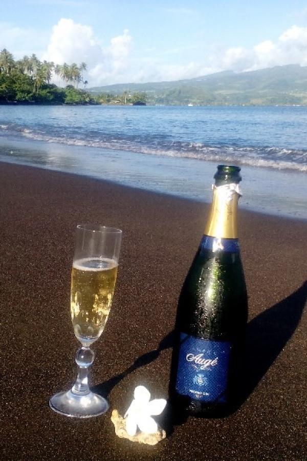 champagne dans les iles